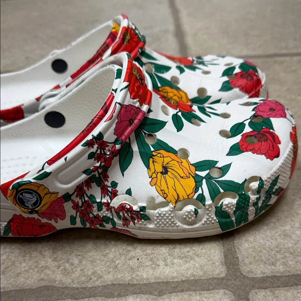 CROCS Women's Floral Clogs - White, Red, Green - Picture 4 of 4